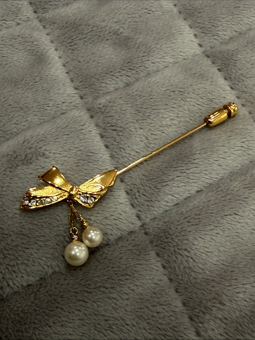 Gold Bow Pearl Lapel Pin - Women Jewelry